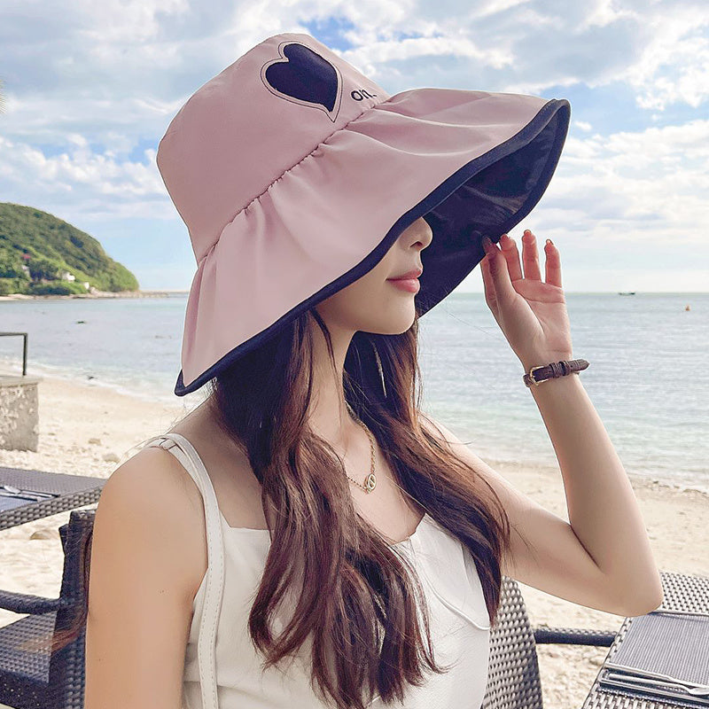 Chapeau femme été avec motif cœur